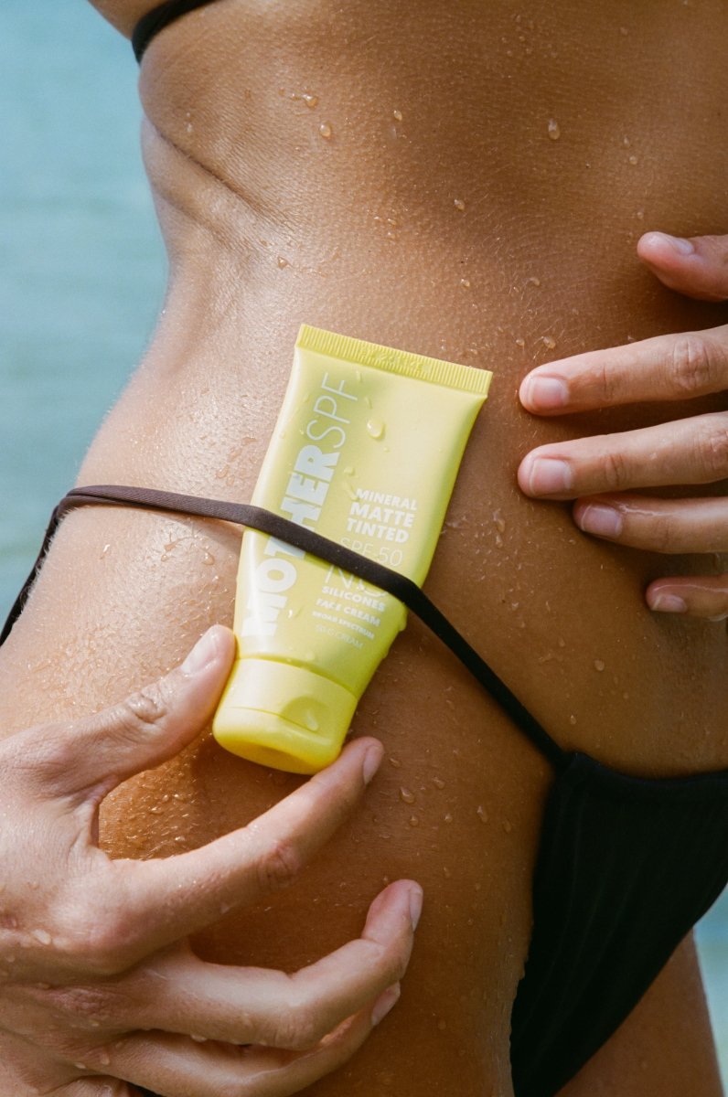 Non-greasy face sunscreen with natural ingredients
