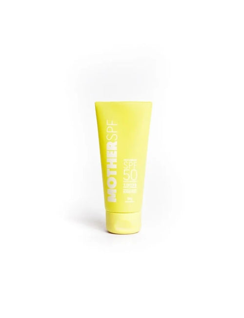 Non-greasy face sunscreen with natural ingredients